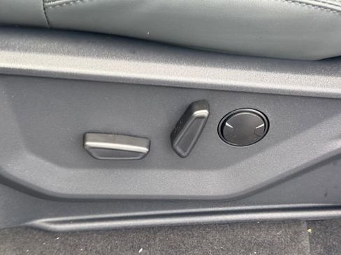 New 2026 Ford Expedition Active image 13