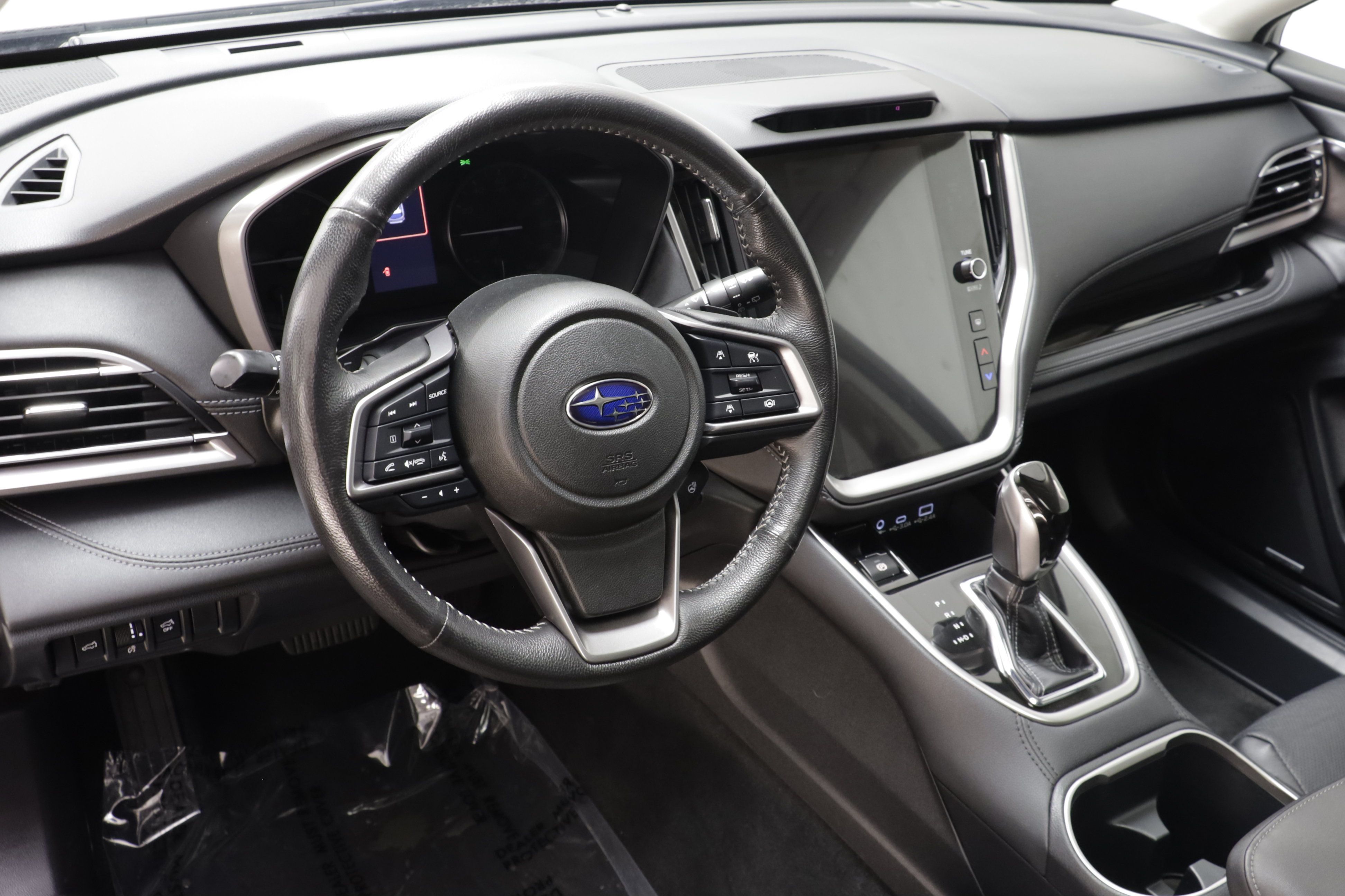 Used 2025 Subaru Outback Limited AWD/4WD image 7