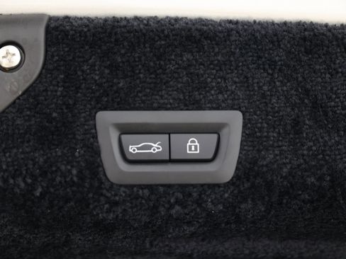 Used 2016 Rolls-Royce Ghost image 60