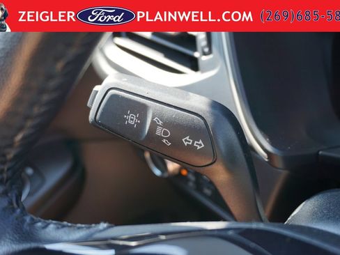 Used 2021 Ford Escape SE w/ Cold Weather Package AWD/4WD image 24
