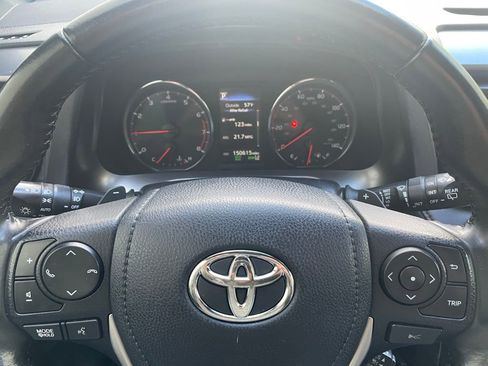Used 2018 Toyota RAV4 SE w/ Power Extra Value Package AWD/4WD image 14