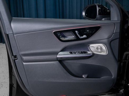 New 2026 Mercedes-Benz GLC 300 4MATIC image 12