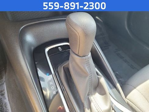 Used 2021 Toyota Corolla LE image 19