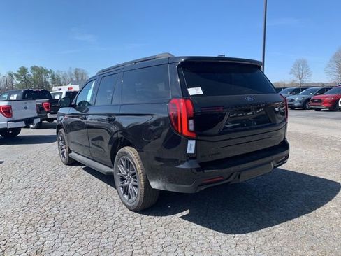 New 2026 Ford Expedition Platinum w/ Stealth Appearance Package AWD/4WD image 6