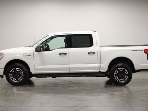 Used 2023 Ford F150 Lightning XLT w/ Tow Technology Package AWD/4WD image 5