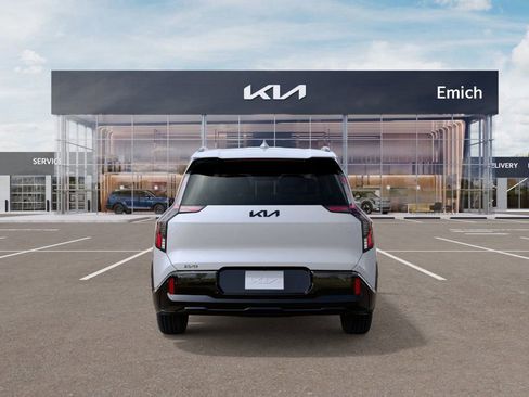 New 2026 Kia EV9 Land w/ Nightfall Edition Package image 9