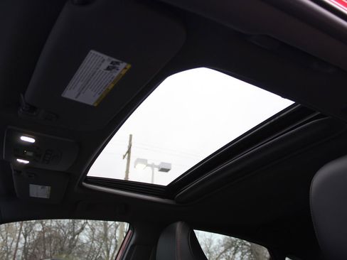 Used 2022 Toyota Avalon Touring image 21