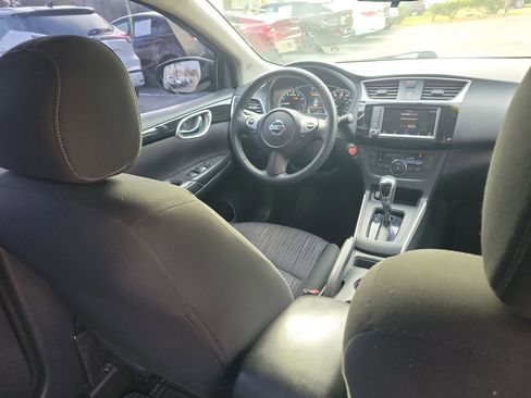 Used 2019 Nissan Sentra SV image 13