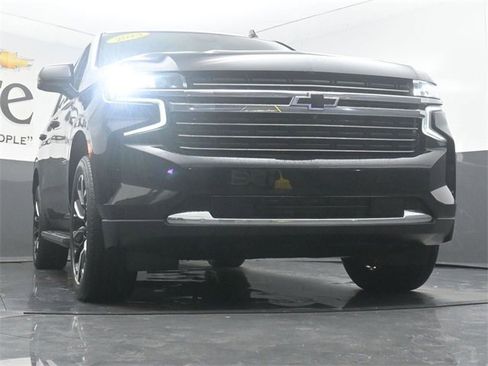 Used 2023 Chevrolet Tahoe LT w/ Luxury Package image 5