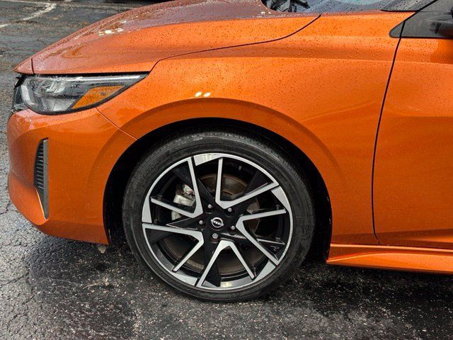 Used 2024 Nissan Sentra SR FWD image 7