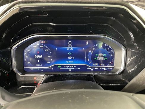 Used 2024 Chevrolet Silverado 1500 LT image 5