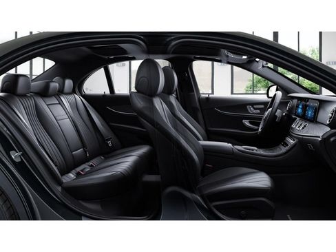 Used 2023 Mercedes-Benz E 350 4MATIC Sedan image 6