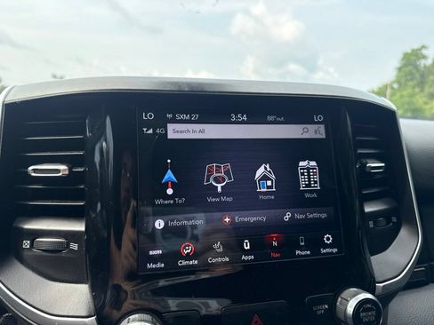 Used 2020 RAM 1500 Big Horn AWD/4WD image 25