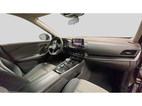 Used 2021 Nissan Rogue S image 17