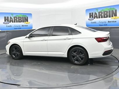 Used 2024 Volkswagen Jetta SE w/ Panoramic Sunroof Package
