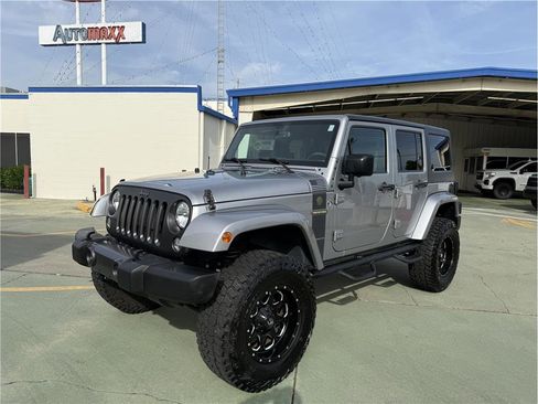 Used 2016 Jeep Wrangler Unlimited Sport AWD/4WD image 2