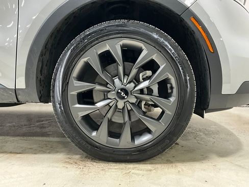 Used 2023 Kia Sorento SX Prestige image 10
