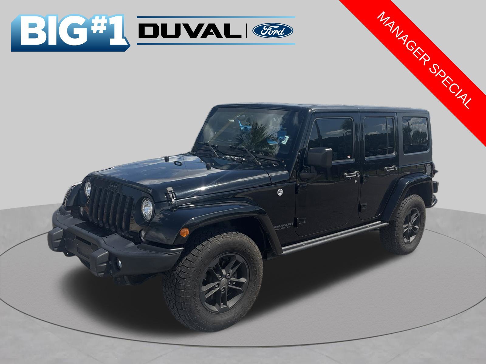 Used 2017 Jeep Wrangler Unlimited Sahara AWD/4WD image 3
