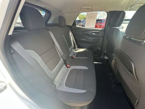Used 2024 Chevrolet TrailBlazer LS w/ LS Convenience Package FWD image 29