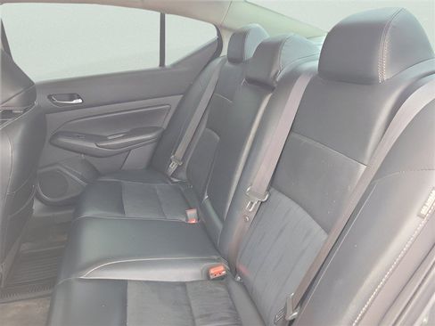 Used 2019 Nissan Altima 2.5 SL FWD image 25