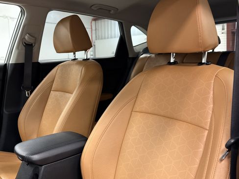 Used 2024 Kia Seltos EX image 5