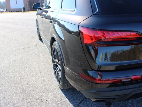 New 2025 Audi Q7 3.0T Prestige image 42