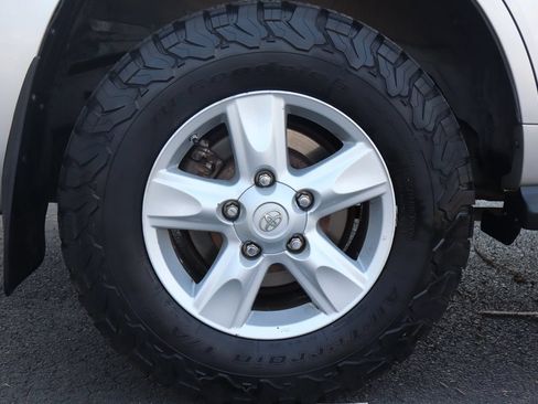 Used 2008 Toyota Land Cruiser AWD/4WD image 46