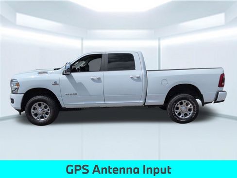 Used 2024 RAM 2500 Laramie AWD/4WD image 2