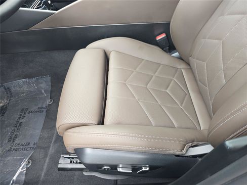 Used 2026 BMW 530i RWD image 16
