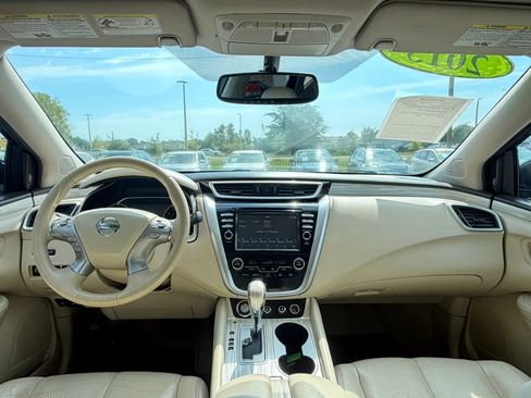 Used 2015 Nissan Murano Platinum w/ Platinum Technology Package FWD image 9