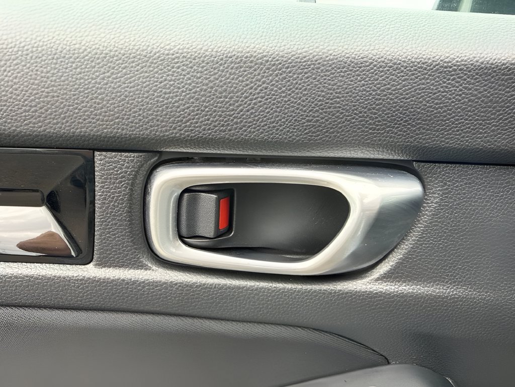 Used 2023 Honda Civic EX image 11