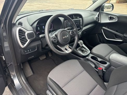 Used 2024 Kia Soul LX w/ Option Group 015 image 4