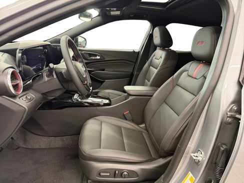 New 2026 Chevrolet Trax RS w/ Sunroof Package image 9