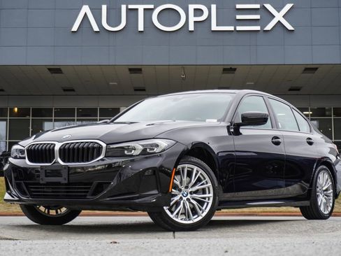 Used 2023 BMW 330i xDrive 330i xDrive w/ Driving Assistance Package image 1