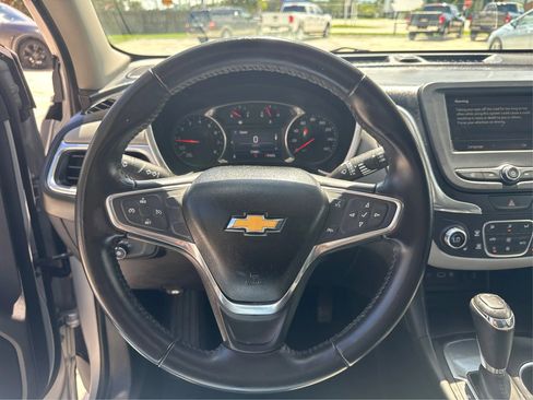 Used 2019 Chevrolet Equinox LT image 12