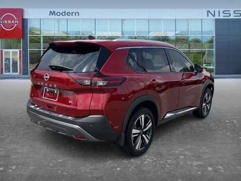 Certified 2023 Nissan Rogue SL w/ SL Premium Package FWD image 5