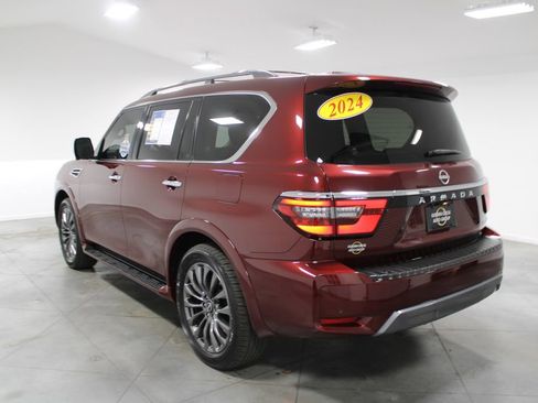Used 2024 Nissan Armada Platinum w/ Captain's Chairs Package image 7
