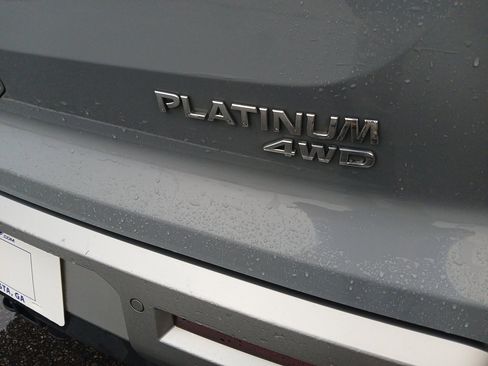 Used 2022 Nissan Pathfinder Platinum w/ Cargo Package image 5