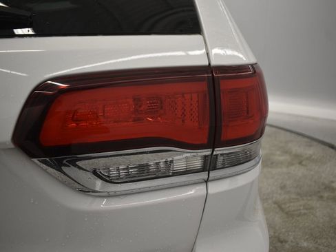 Certified 2020 Jeep Grand Cherokee Limited image 8