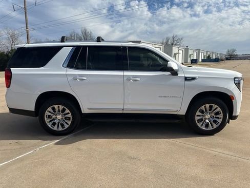 Certified 2024 GMC Yukon Denali image 6