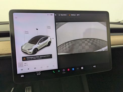 Used 2022 Tesla Model Y Performance image 14