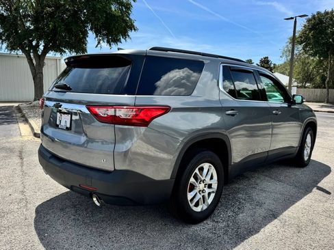 Used 2021 Chevrolet Traverse LT FWD image 9