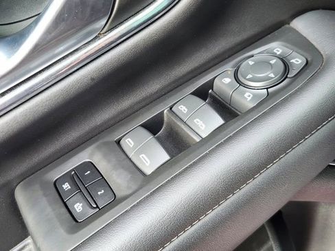 Used 2022 Chevrolet Tahoe Z71 w/ Luxury Package image 22