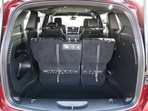 Used 2020 Chrysler Pacifica Touring-L w/ Advanced Safetytec Group image 8