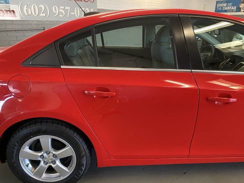 Used 2016 Chevrolet Cruze LT w/ Technology Package image 17