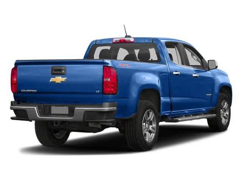 Used 2018 Chevrolet Colorado LT w/ LT Convenience Package AWD/4WD image 2