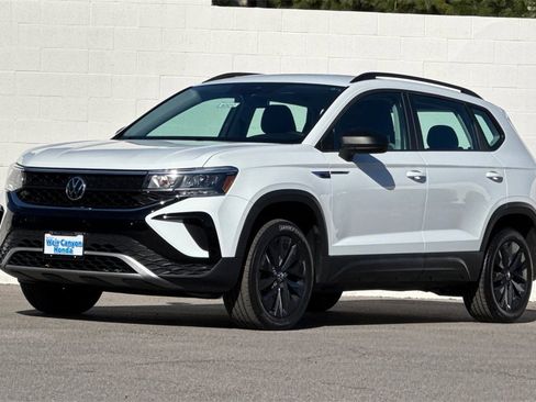 Used 2022 Volkswagen Taos S image 10