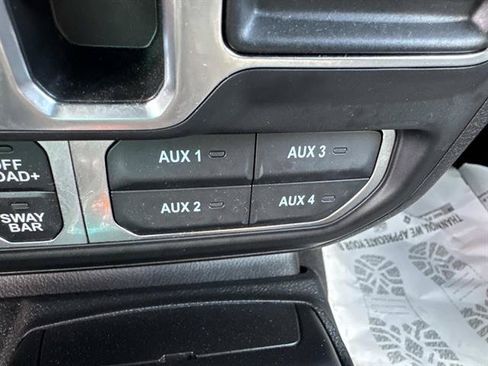 Used 2026 Jeep Wrangler Unlimited Rubicon AWD/4WD image 14