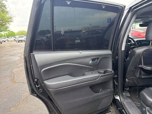 Used 2021 Honda Pilot Touring image 23