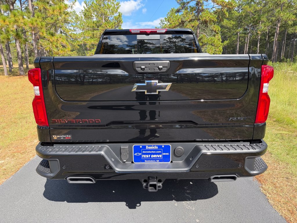 New 2026 Chevrolet Silverado 1500 RST w/ Redline Edition AWD/4WD image 4